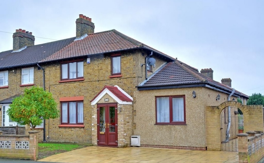 London 4 Bed End Terrace, Ealdham Square, SE9 To Rent Now for £