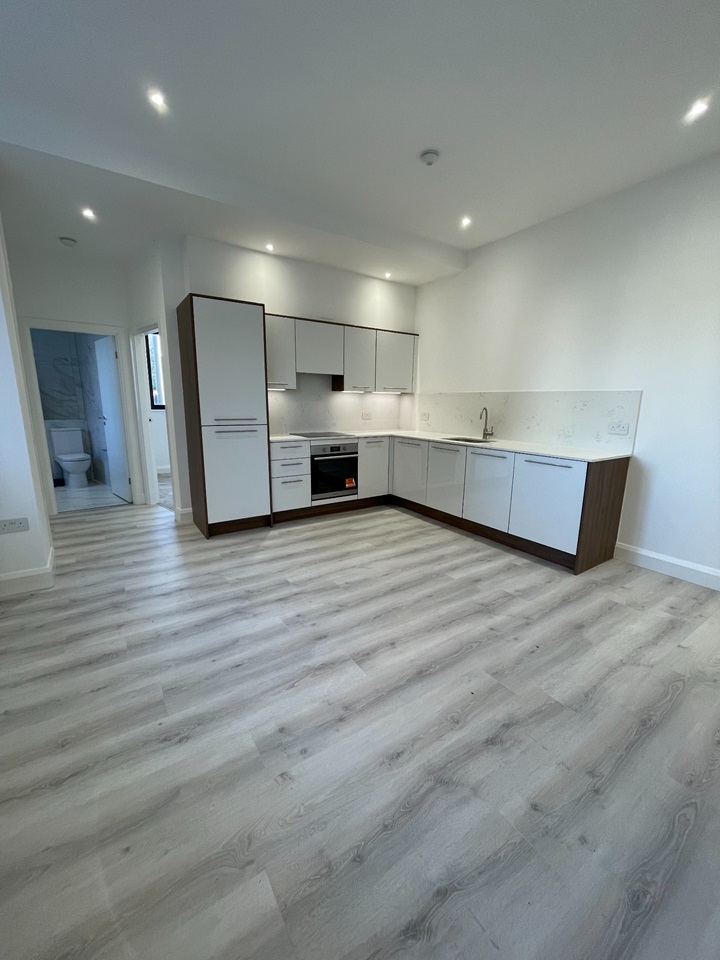 South Mimms, Potters Bar 1 Bed Flat, Arlingham House, EN6 To Rent