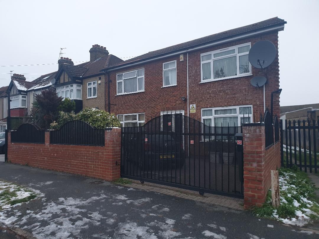 Cheam, Sutton 1 Bed Flat, Chatsworth Road, SM3 To Rent Now for £