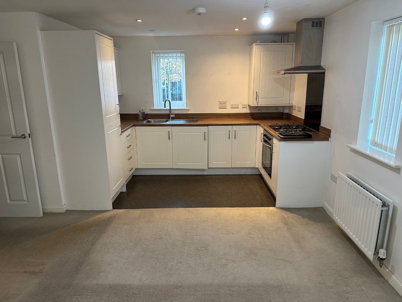 Gravesend 2 Bed Flat, Hither Fields, DA11 To Rent Now for £1,240.00 p/m