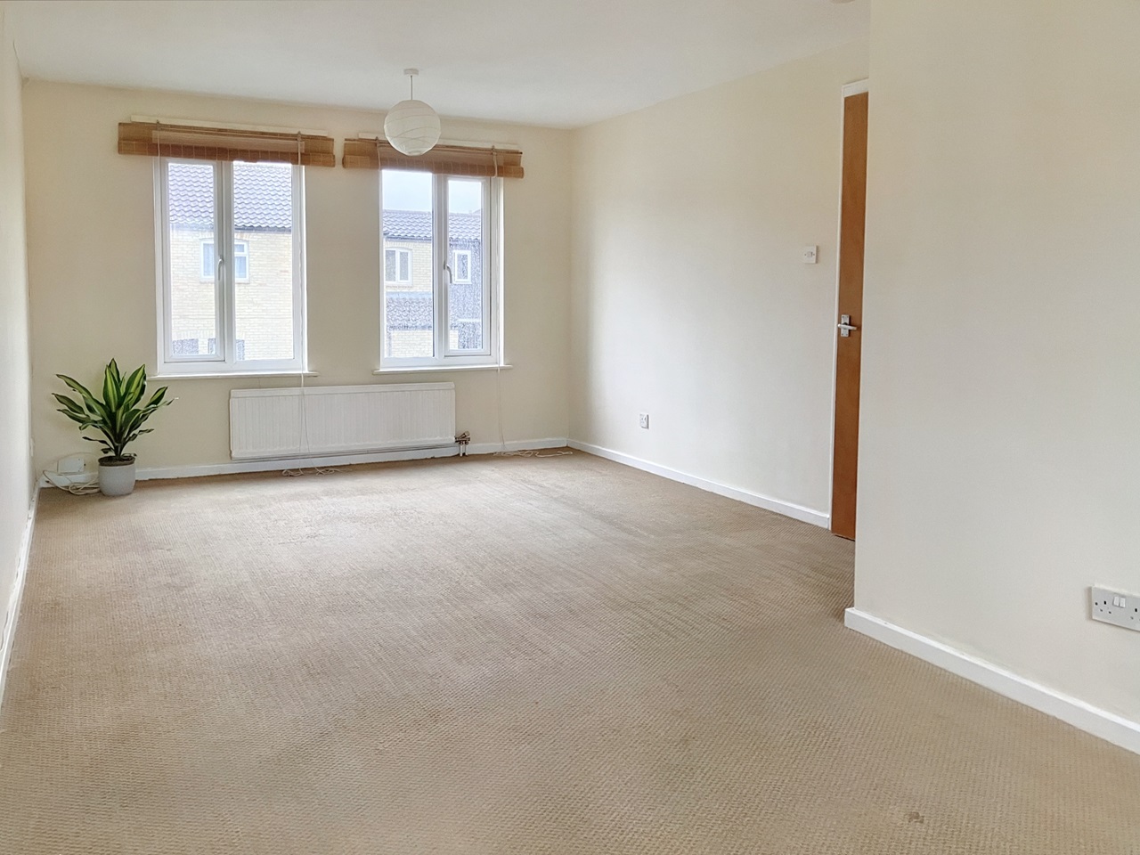 Cambridge 2 Bed Flat, Thorpe Way, CB5 To Rent Now for £1,350.00 p/m