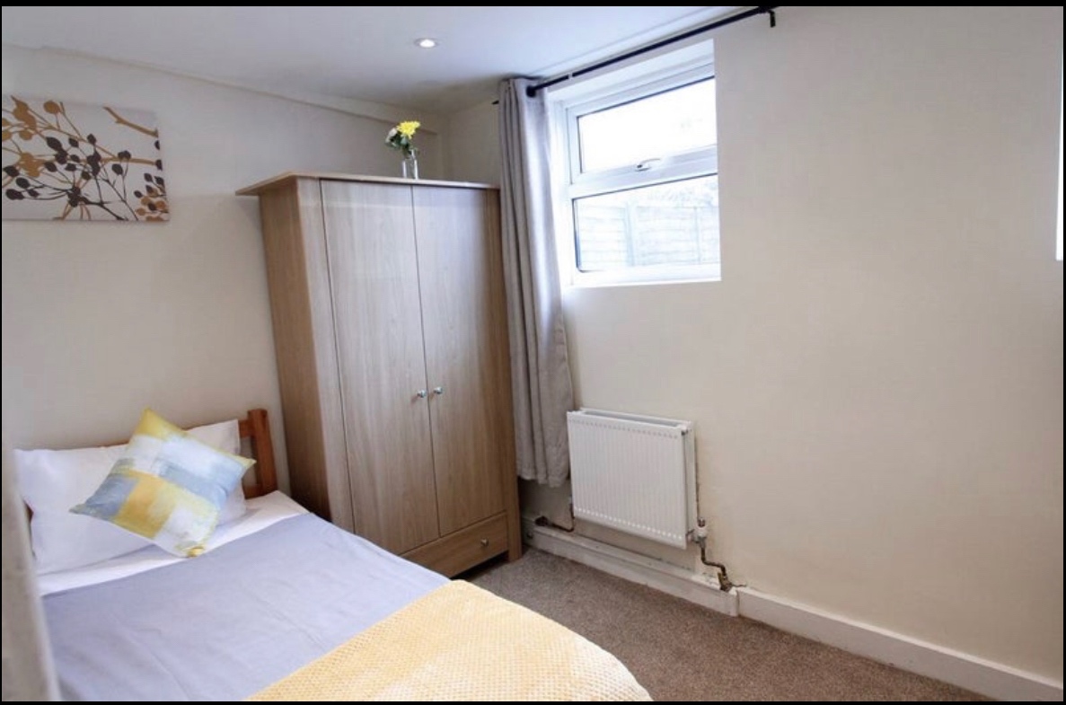 Aylesbury Room in a Shared House, High Street, HP20 To Rent Now for
