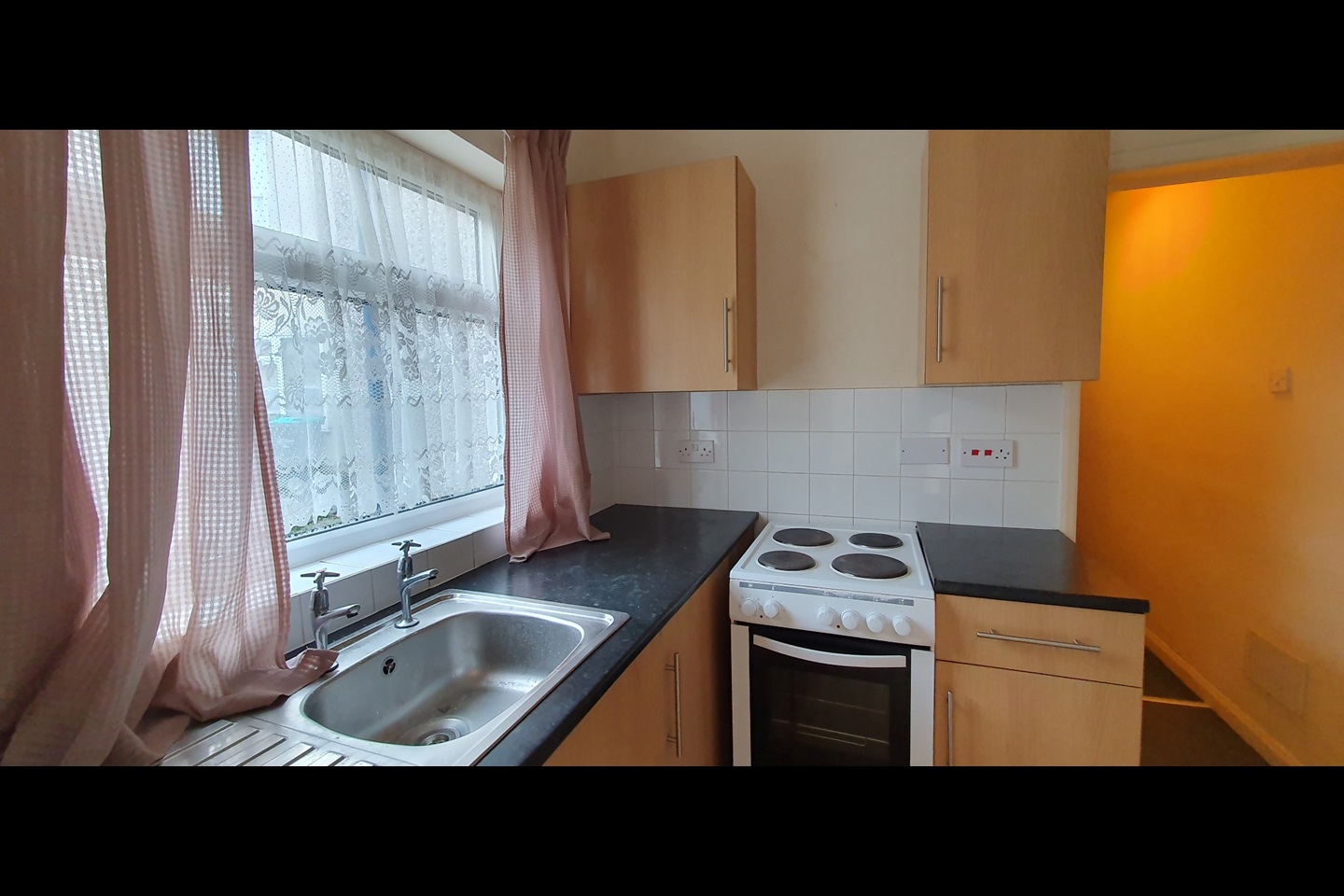 Pleasley, Mansfield 1 Bed Flat, Chesterfield Road North, NG19 To