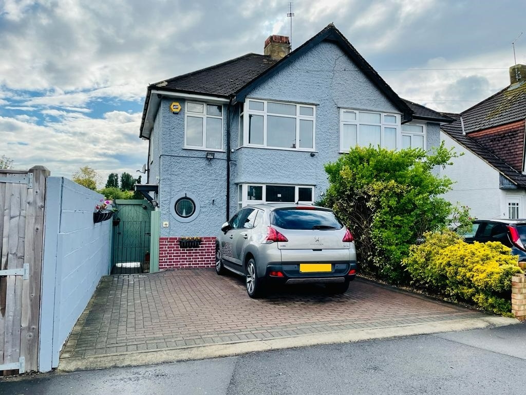 Feltham 4 Bed SemiDetached House, East Road, TW14 To Rent Now for