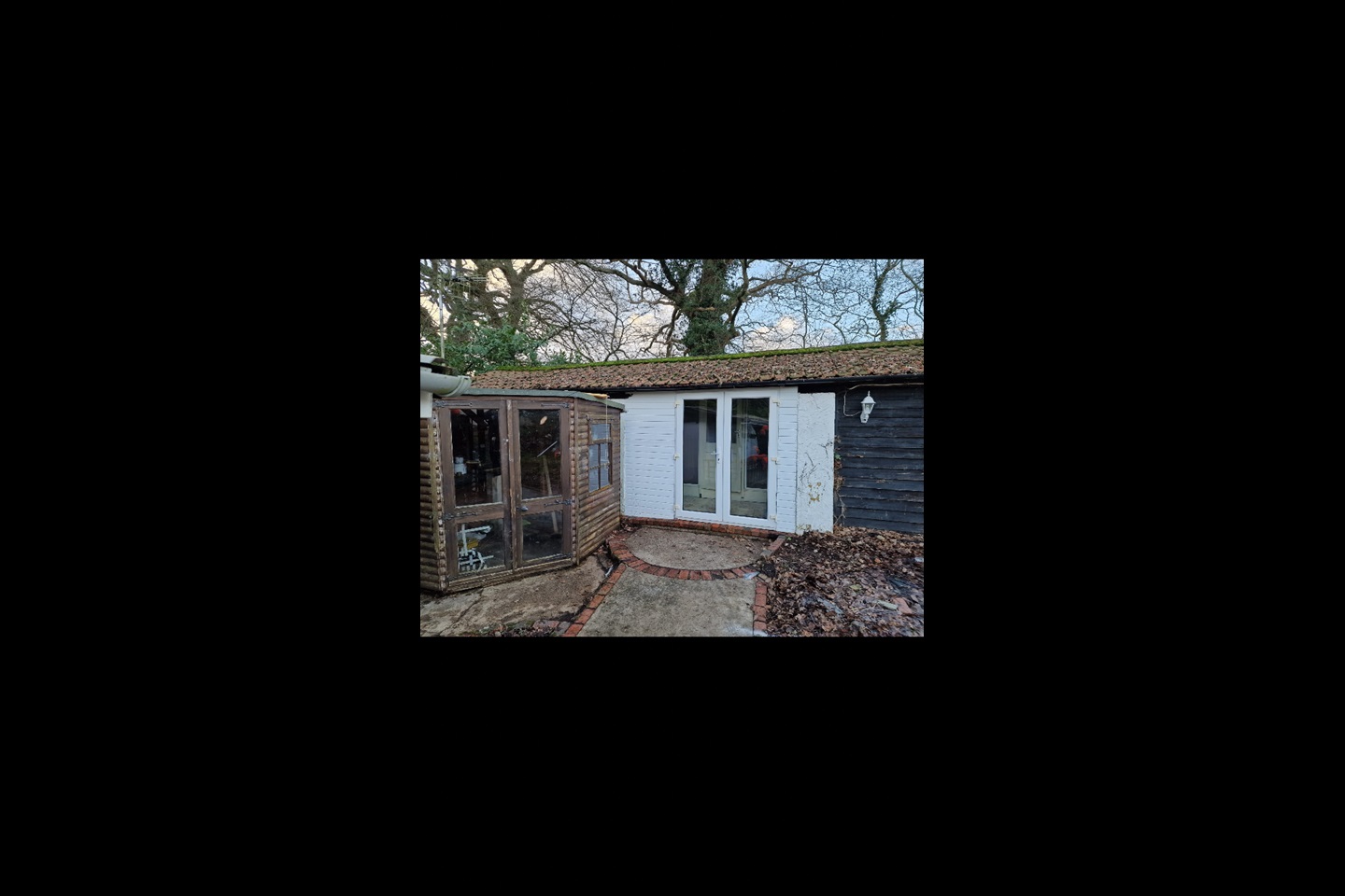 Charlwood, Horley 1 Bed Bungalow, Ifield Road, RH6 To Rent Now for