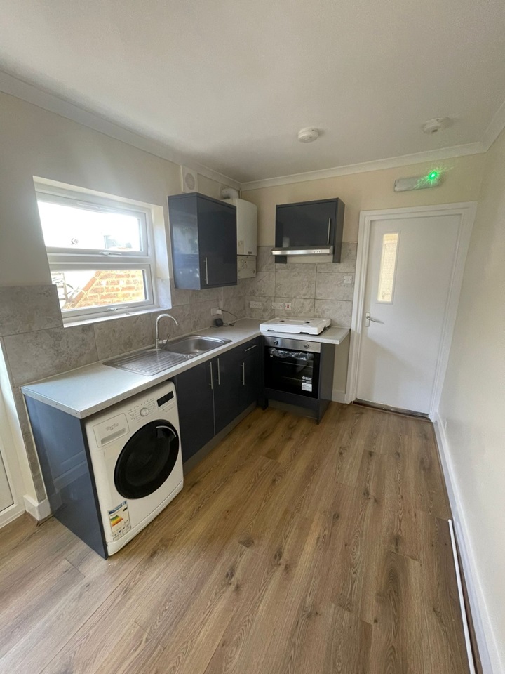 Caversham, Reading 1 Bed Gosbrook Road, RG4 To Rent Now for £1,350.00 p/m