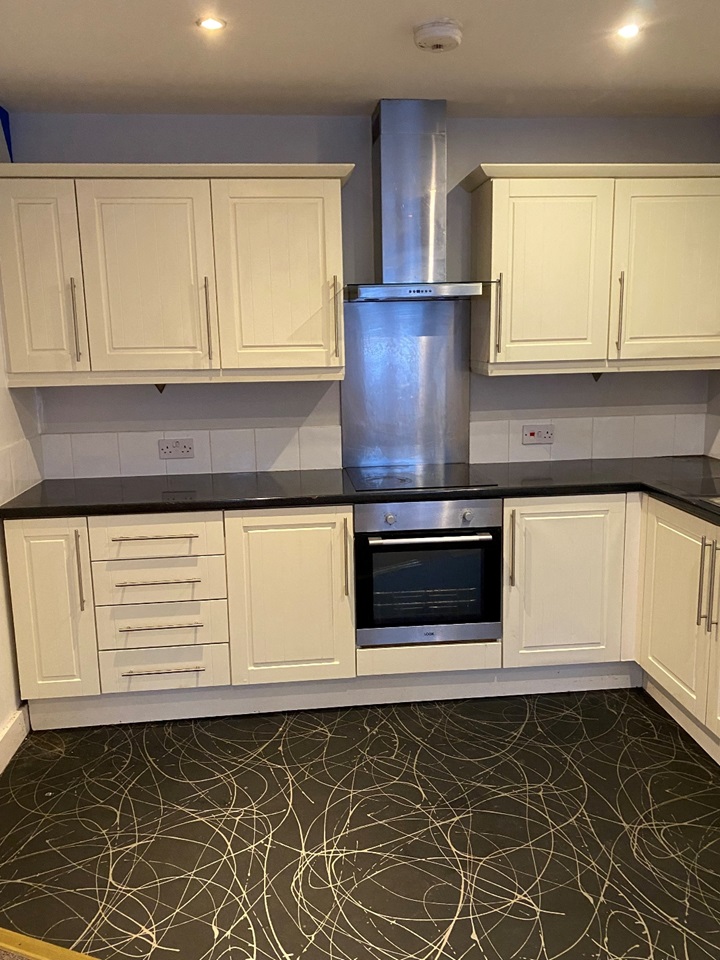 Stalybridge 2 Bed Flat, Knowl Street, SK15 To Rent Now for £650.00 p/m