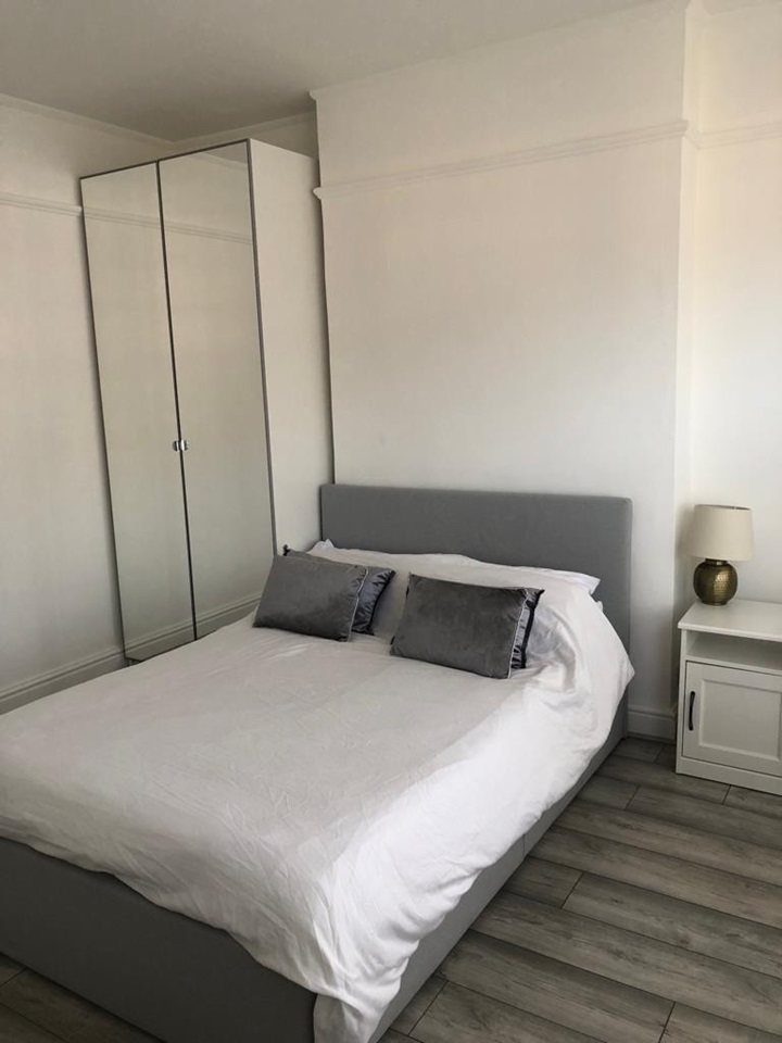 Slough Room in a Shared House, Dolphin Road (50Dr1), SL1 To Rent