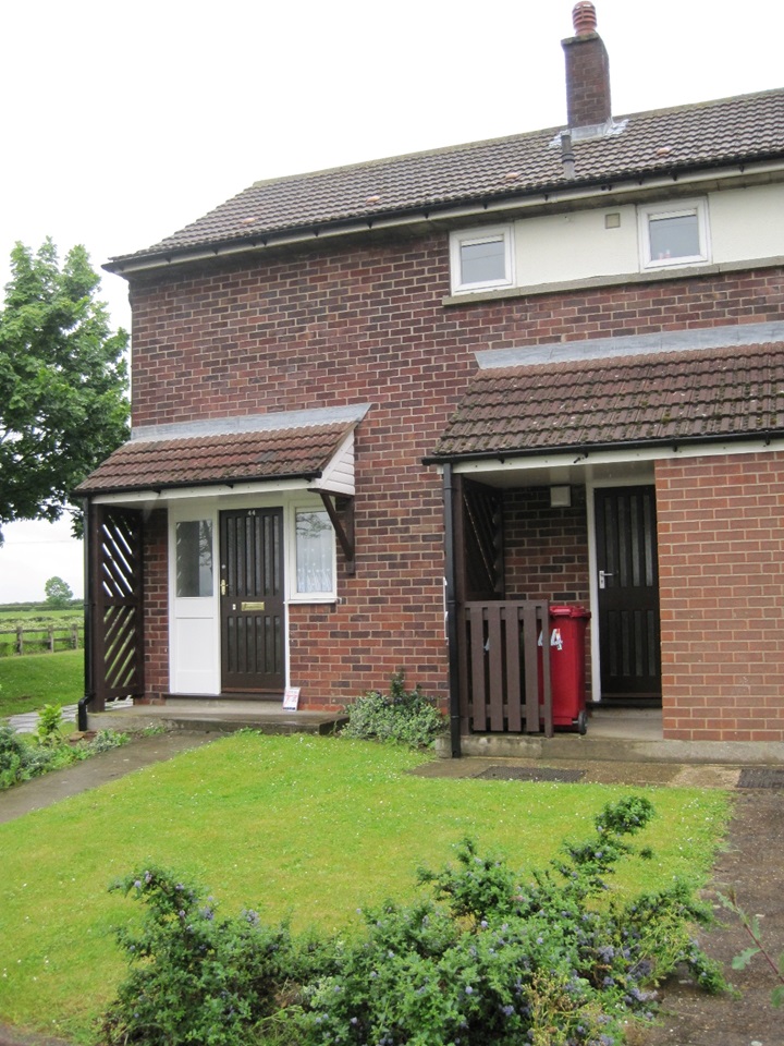 Kirton Lindsey, Gainsborough 2 Bed SemiDetached House, Henlow Close
