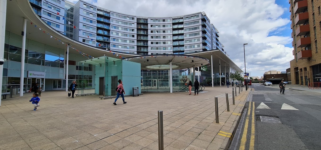 Hounslow 1 Bed Flat, The Blenheim Centre, TW3 To Rent Now for £