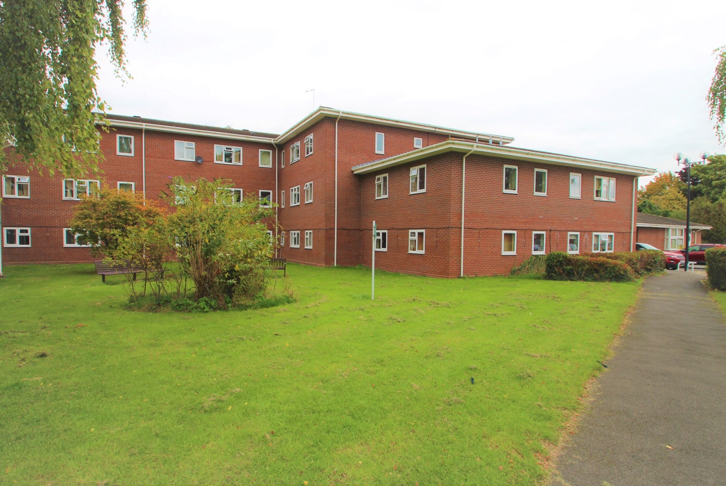 Leamington Spa 1 Bed Flat, Acorn Court, CV32 To Rent Now for £511.