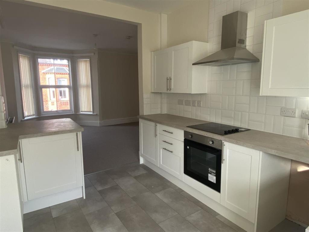 Beaumaris 2 Bed Flat, Margaret Street, LL58 To Rent Now for £750.00 p/m