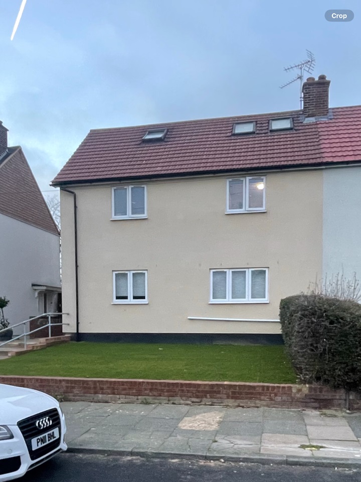 Hornchurch Room in a Shared House, Newmarket Way, RM12 To Rent Now