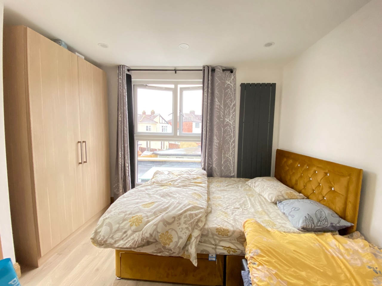 Ilford Room in a Shared House, Rushden Gardens, IG5 To Rent Now for