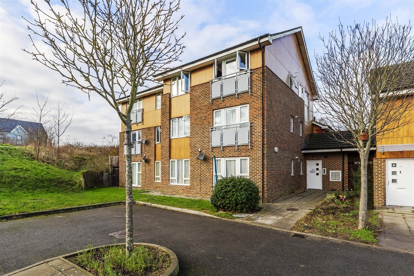 Faversham 1 Bed Flat, Whiting Crescent, ME13 To Rent Now for £700.