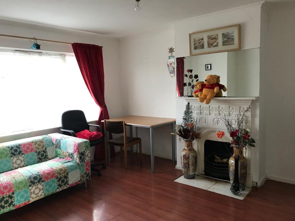 London 2 Bed Kingsbury Road, NW9 To Rent Now for £1,750