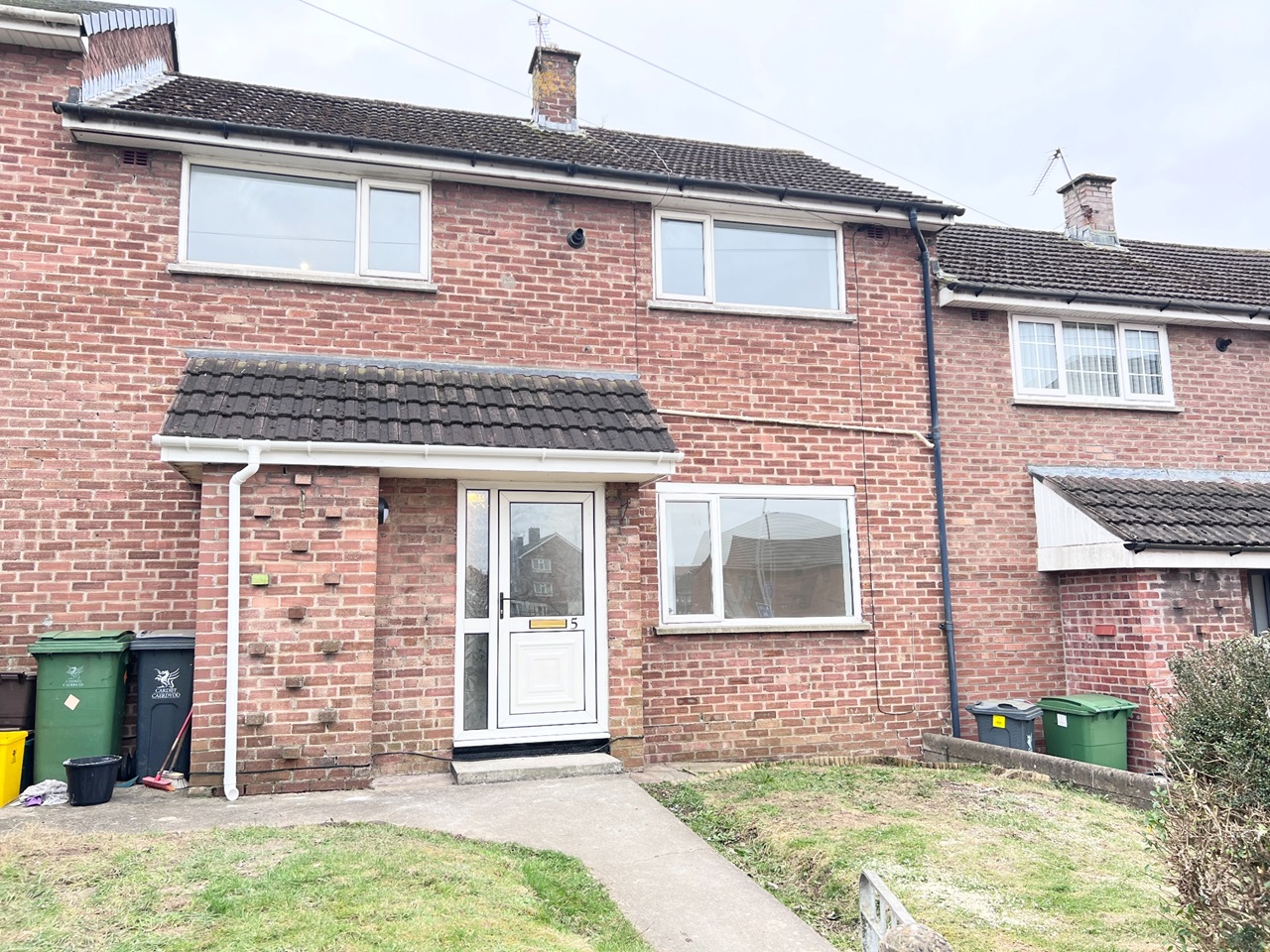 Llanrumney, Cardiff 3 Bed Terraced House, Clevedon Road, CF3 To