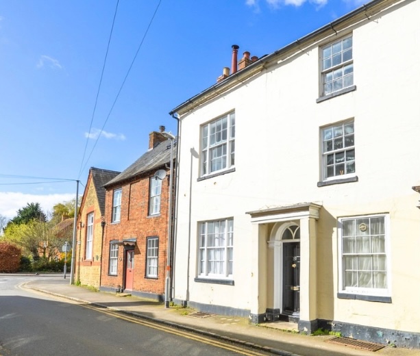 Towcester 1 Bed Flat, Park Street, NN12 To Rent Now for £750.00 p/m