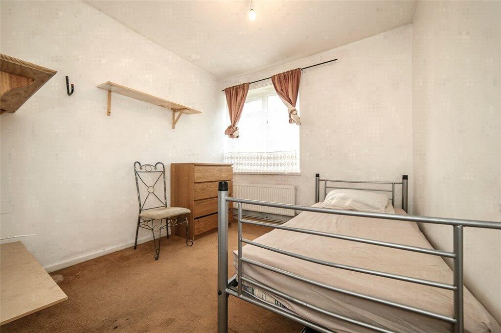 London Room in a Shared Flat, Addington House, SW9 To Rent Now for