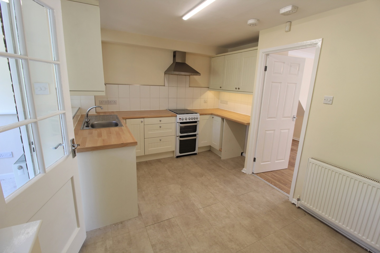 Nottingham 2 Bed Terraced House, Wymondham Close, NG5 To Rent Now
