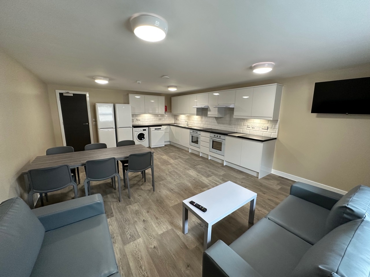 Bristol 6 Bed Flat, Stokes Croft, BS1 To Rent Now for £5,160.00 p/m