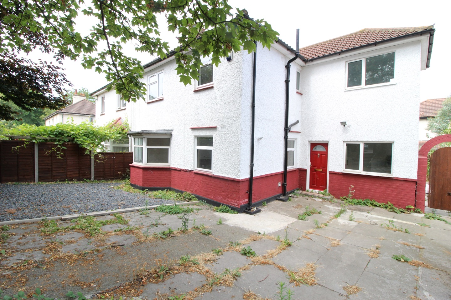 London Room in a Shared House, Macarthur Terrace, SE7 To Rent Now