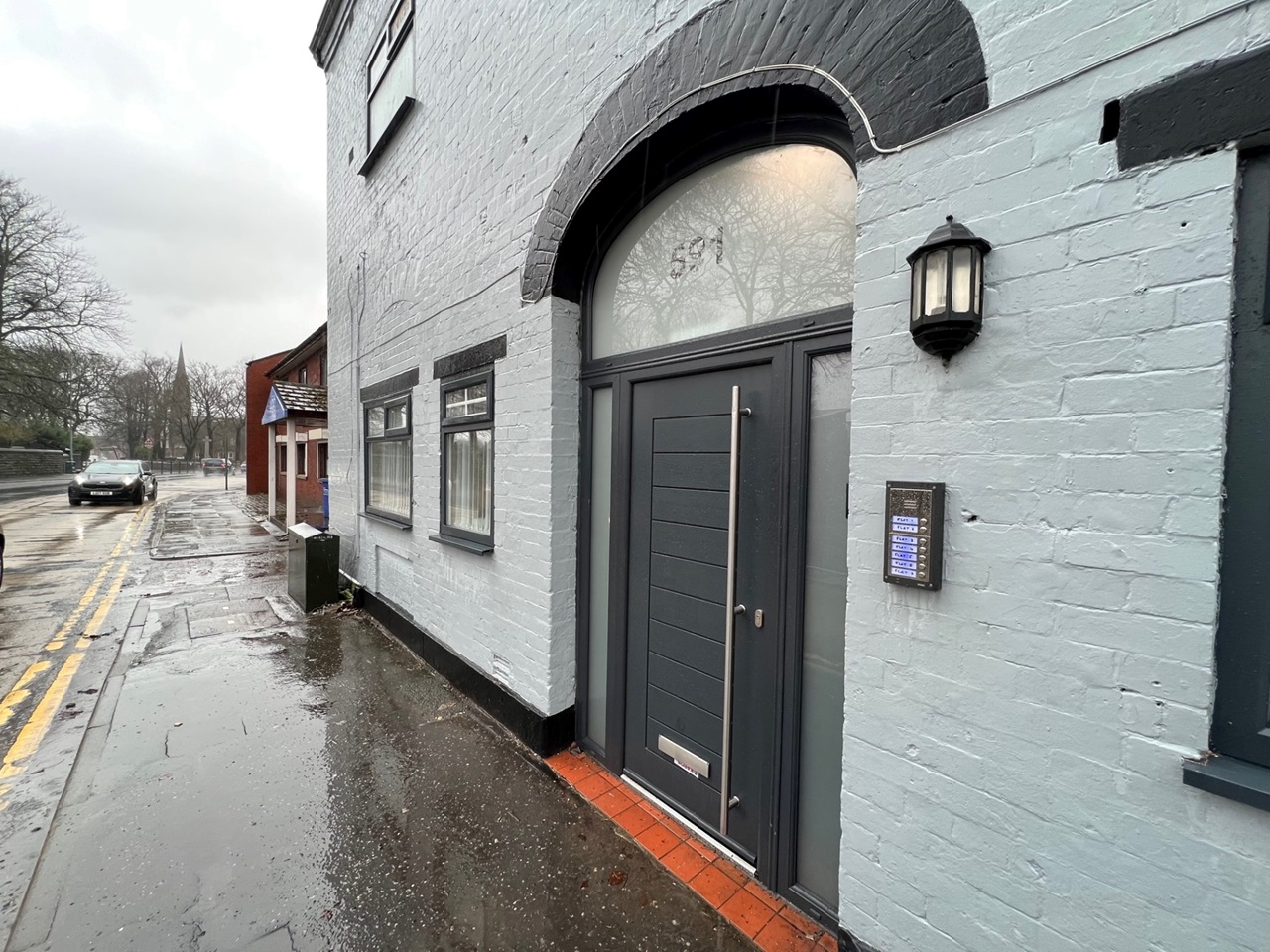 Rochdale Studio Flat, Oldham Road, OL16 To Rent Now for £595.00 p/m