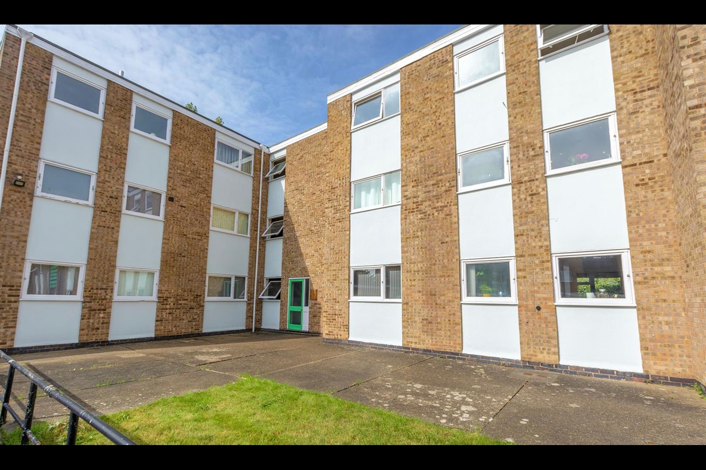Beeston, Nottingham 2 Bed Flat, Broadgate Avenue, NG9 To Rent Now