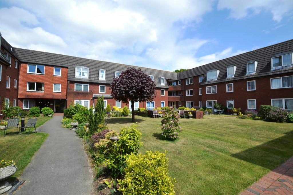 Ferndown 1 Bed Flat, Homelands House, BH22 To Rent Now for £800.00 p/m