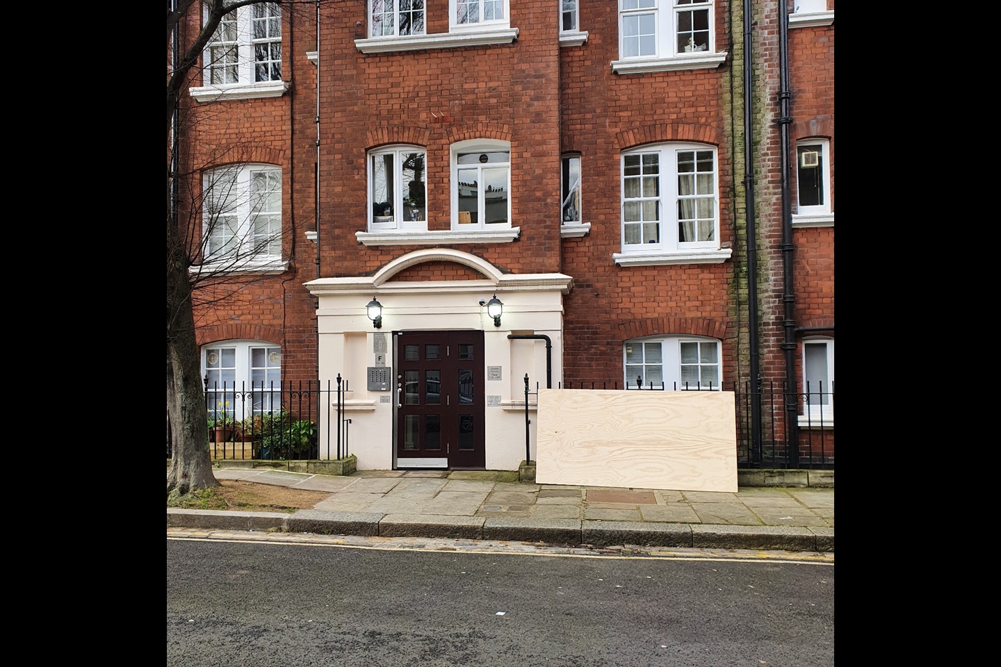 London 2 Bed Flat, House, WC1H To Rent Now for £2,350.00 p/m
