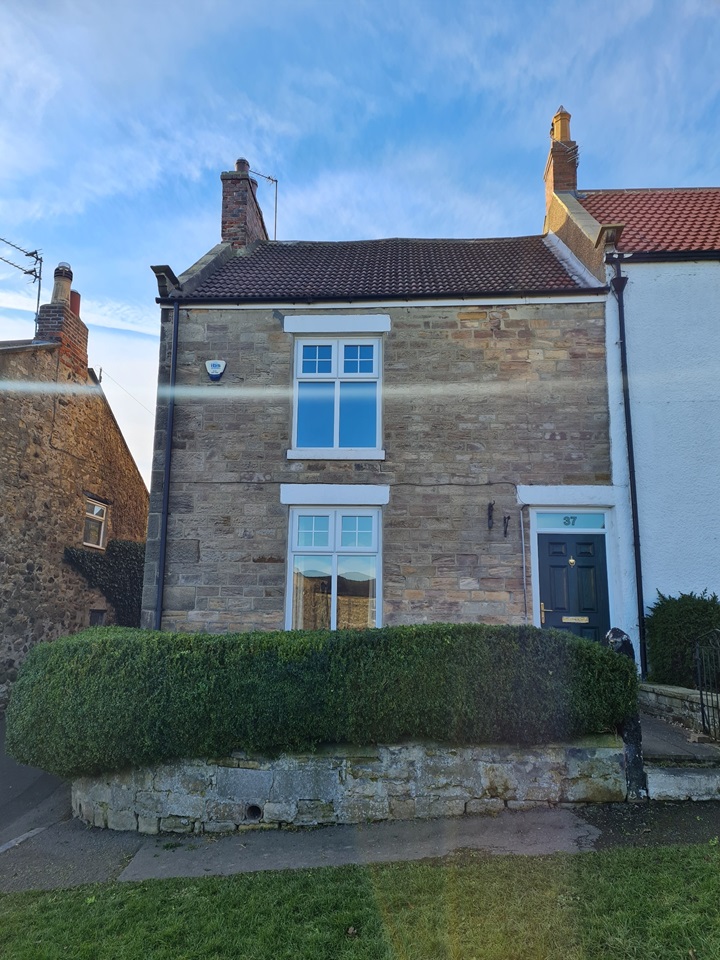 Heighington Village, Newton Aycliffe 3 Bed SemiDetached House, West
