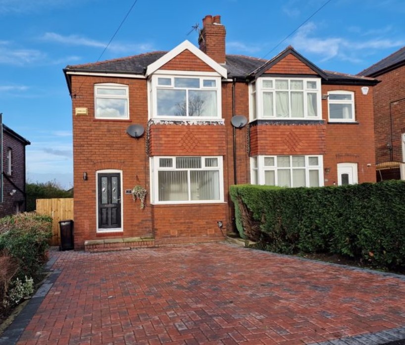 Woodley, Stockport 3 Bed SemiDetached House, South View, SK6 To