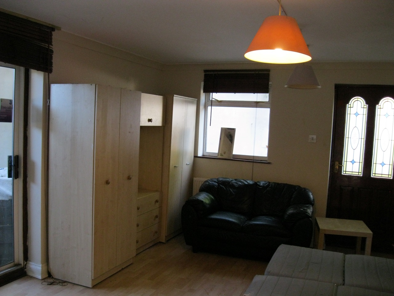 Hounslow Studio Flat, Travellers Way, TW4 To Rent Now for £1,100.00 p/m