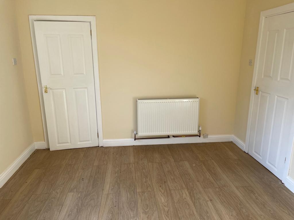 Nottingham 4 Bed SemiDetached House, Bells Lane, NG8 To Rent Now