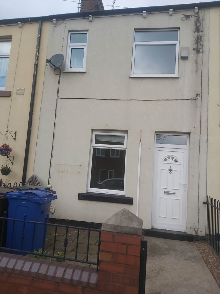 Barnsley 2 Bed Terraced House, Briggs Street, S71 To Rent Now for £