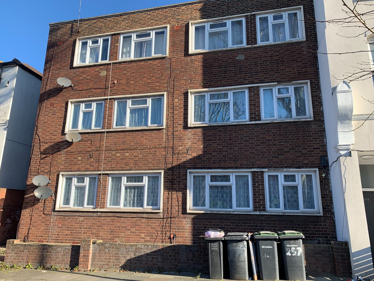 London 2 Bed Flat, Brownhill Road, SE6 To Rent Now for £1,450.00 p/m