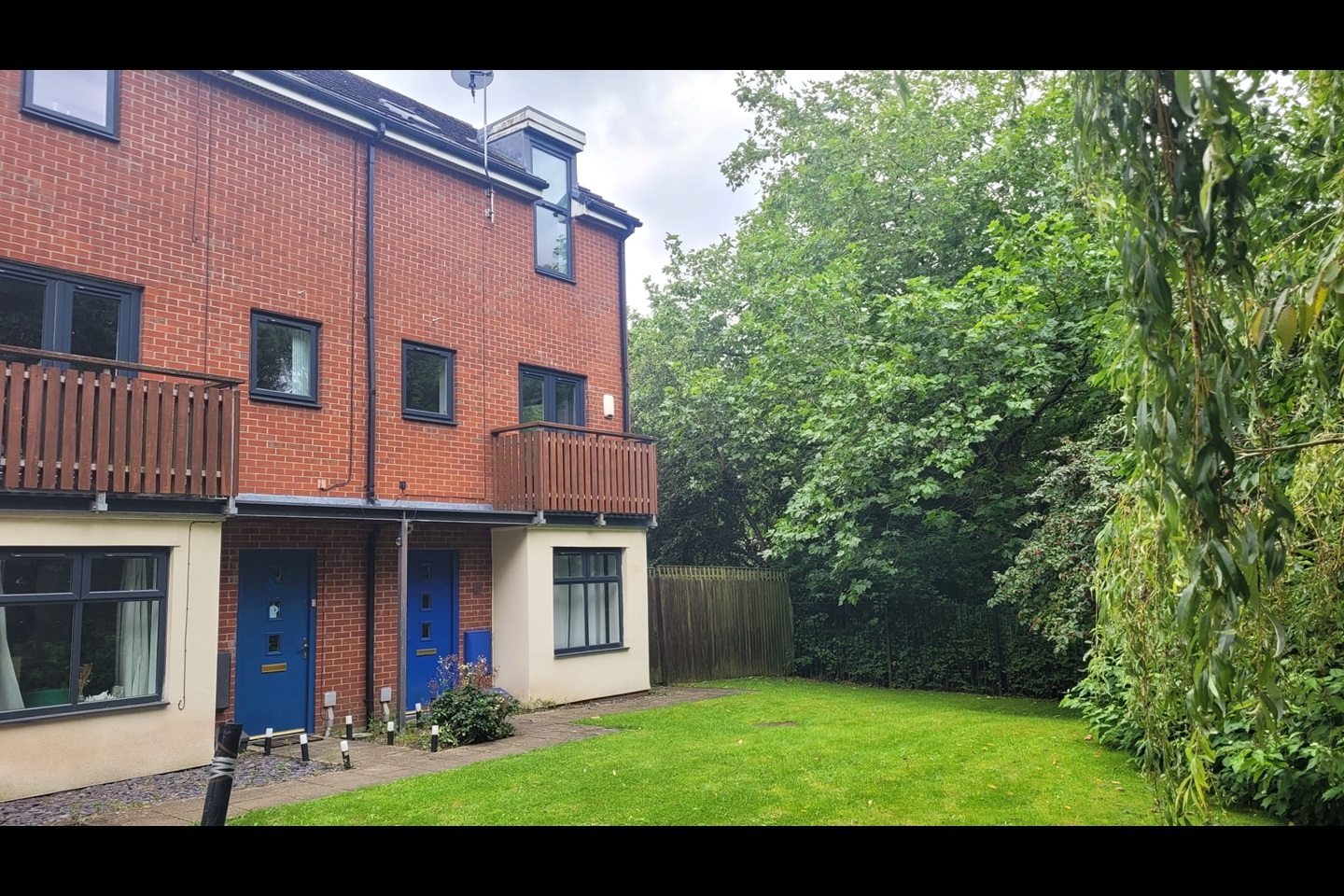 Swinton, Manchester 3 Bed End Terrace, Queensmere Drive, M27 To