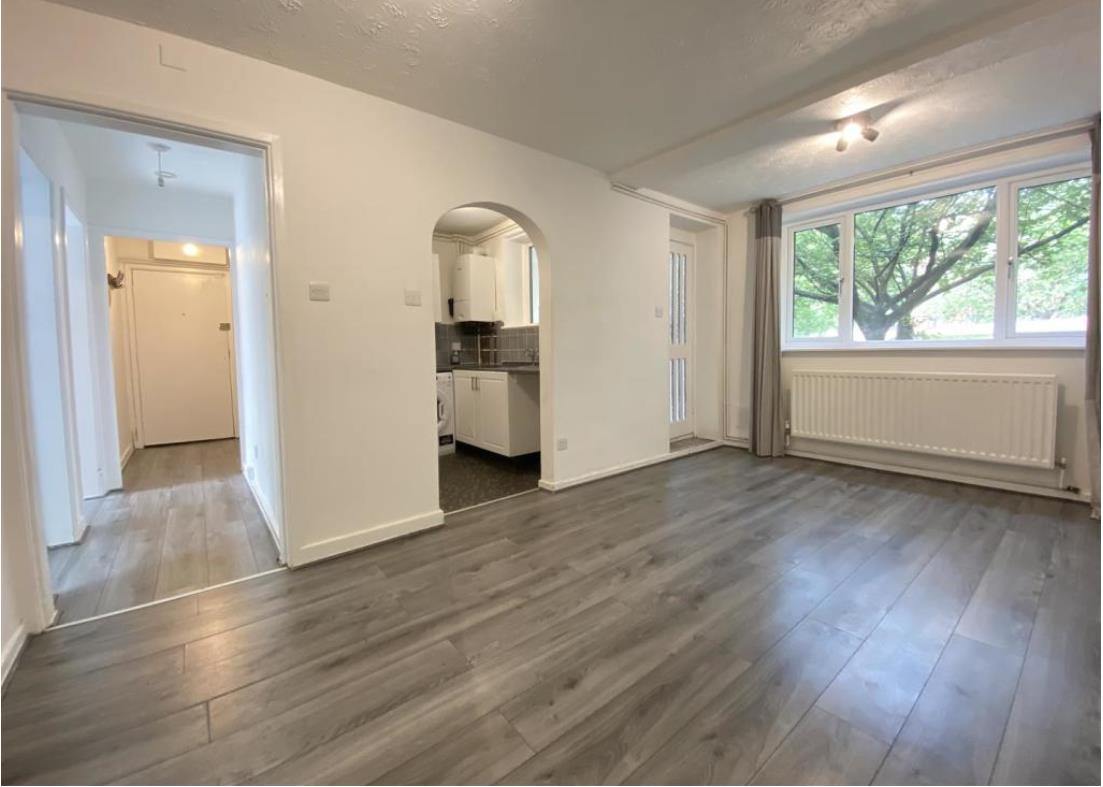 Salford 2 Bed Flat, Regent Park, M5 To Rent Now for £1,100.00 p/m