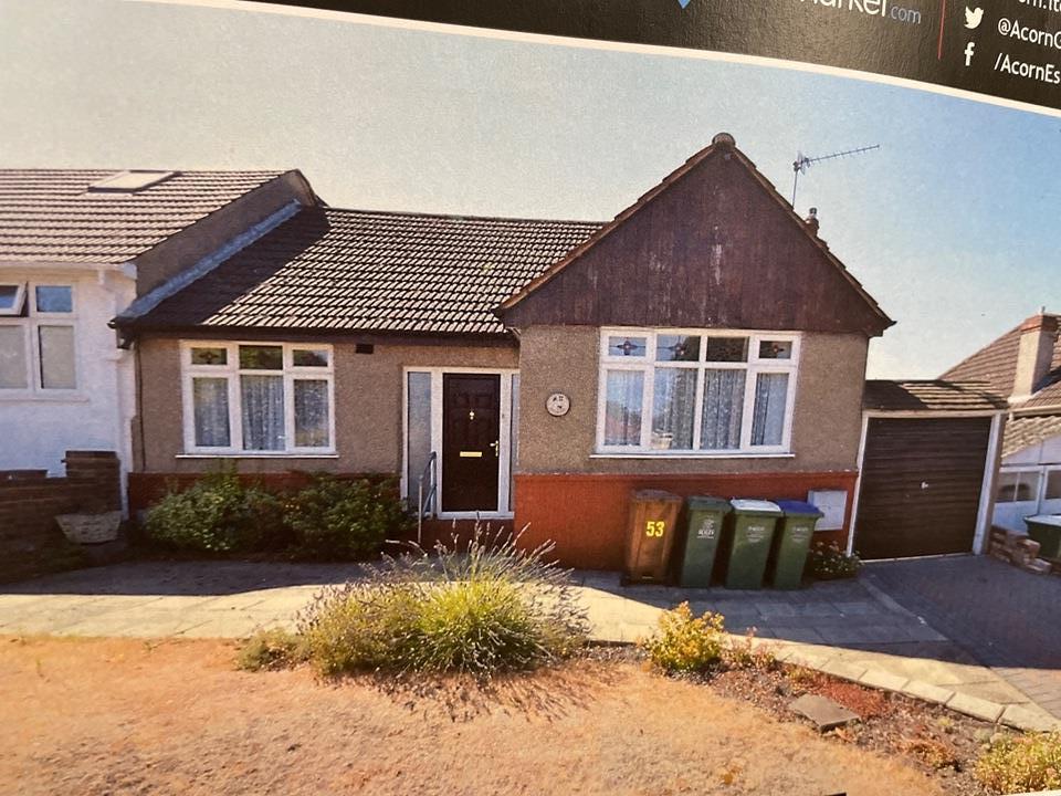 Erith 2 Bed Bungalow, Carlton Road, DA8 To Rent Now for £1,650.00 p/m