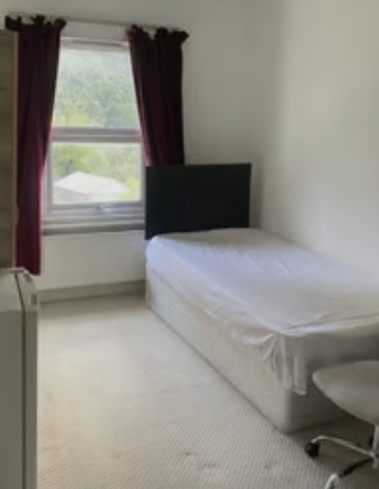 London Room in a Shared House, Hornsey Park Road, N8 To Rent Now