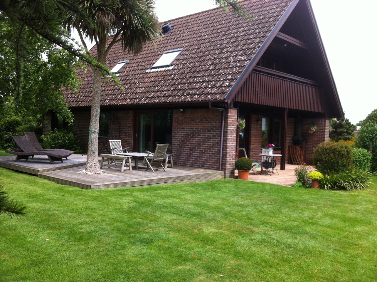 Nutbourne, West Sussex 4 Bed Detached House, Main Road, PO18 To