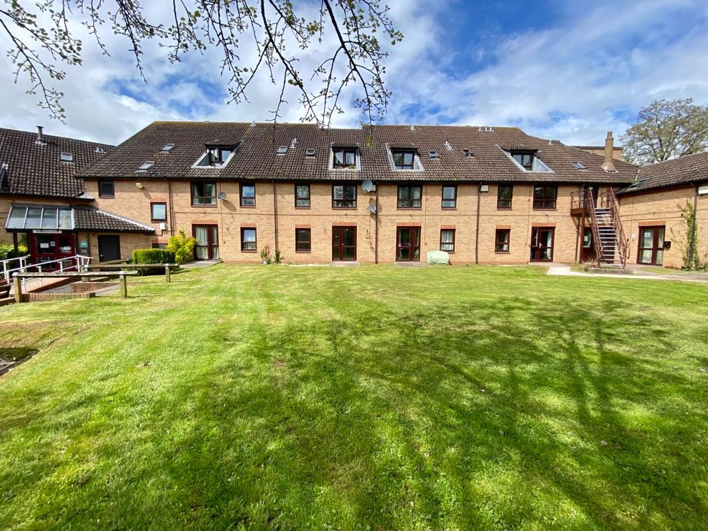 Hereford 1 Bed Flat, Ballinger Court, HR4 To Rent Now for £772.11 p/m