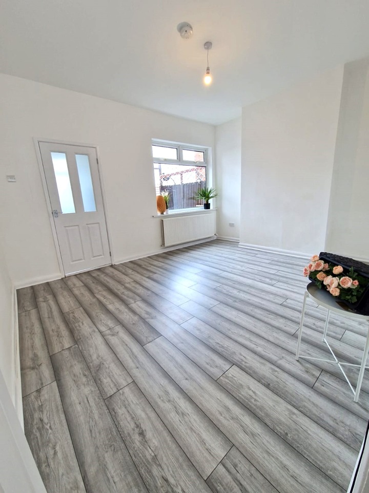 Bolsover, Chesterfield 2 Bed Terraced House, Scarsdale Street, S44