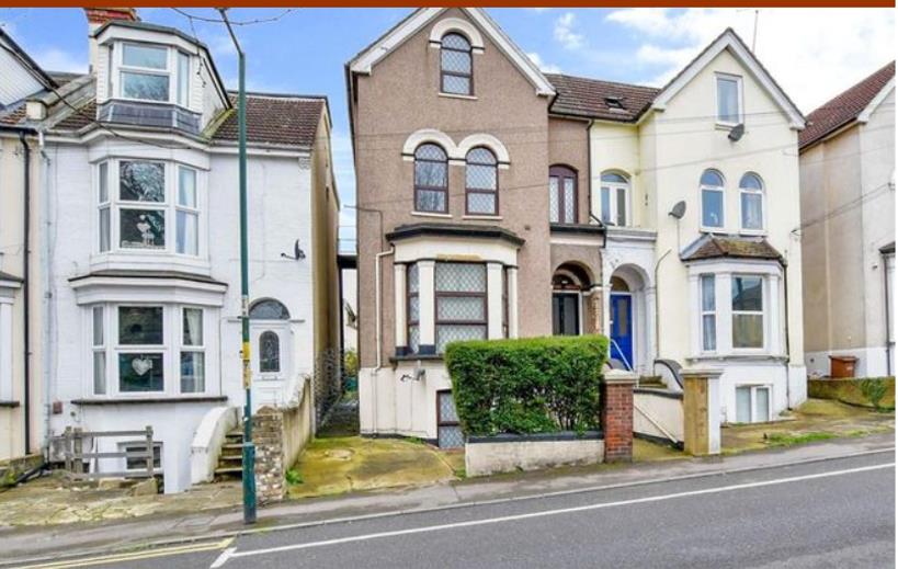 Strood, Rochester Room in a Shared Flat, Vicarage Road, ME2 To Rent