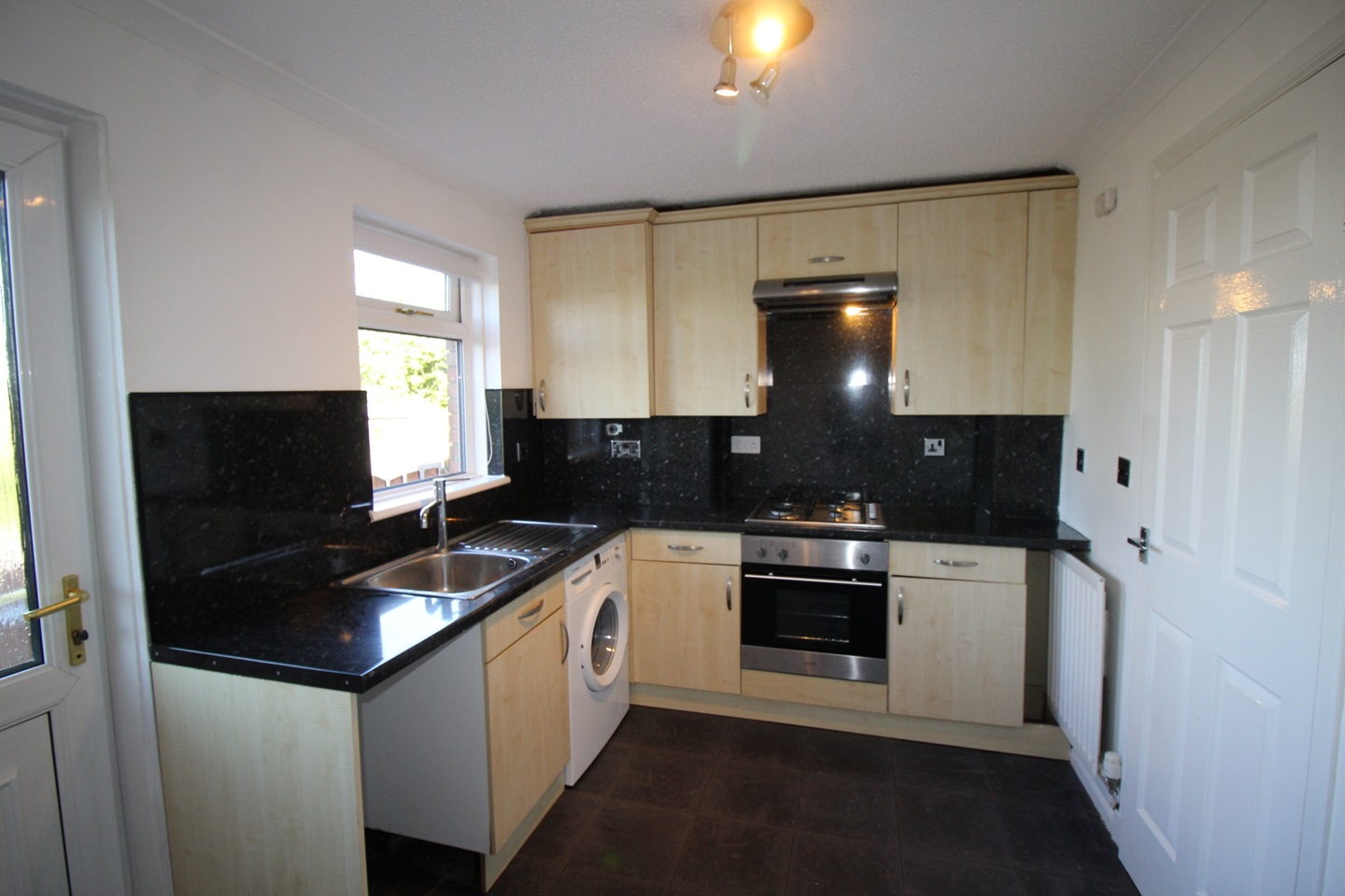 Hamilton 2 Bed Terraced House, Ailsa Court, ML3 To Rent Now for £775.00 p/m