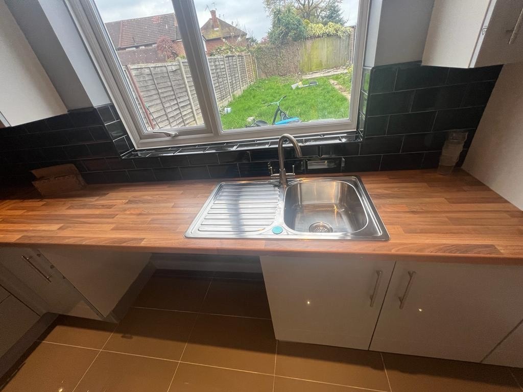 Havering 3 Bed Terraced House, Havering, RM8 To Rent Now for £2,100