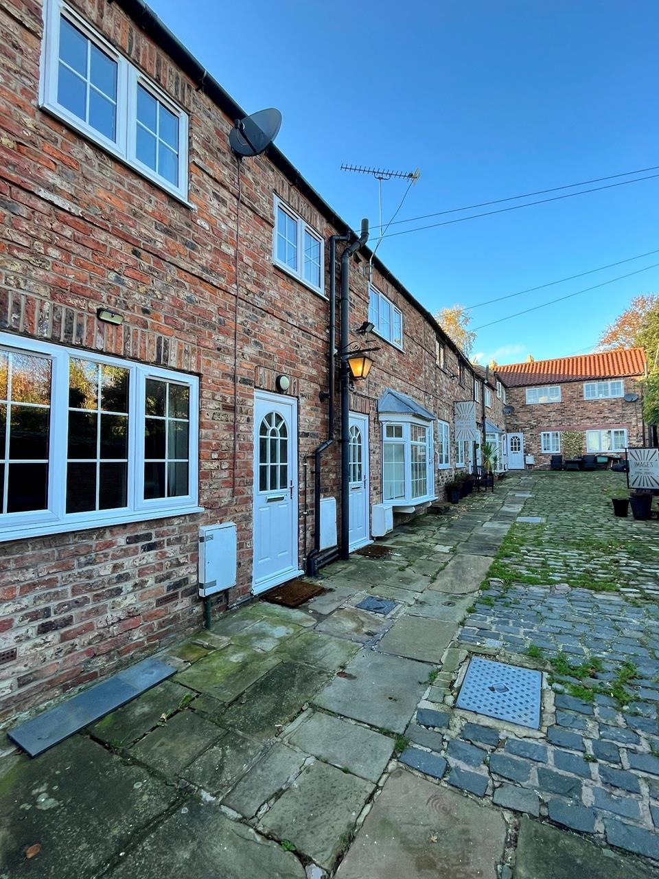 York 2 Bed Terraced House, Mews, YO24 To Rent Now for