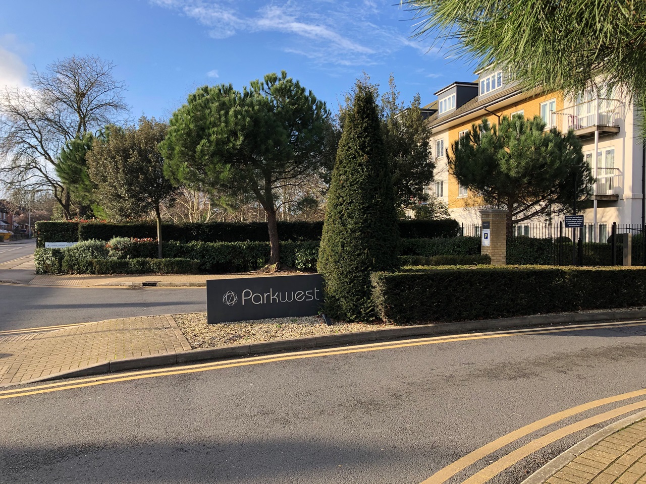 West Drayton 2 Bed Flat, Park Lodge Avenue, UB7 To Rent Now for £