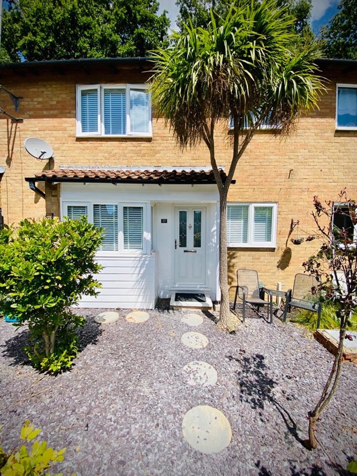 Crawley 1 Bed Terraced House, Lanercost Road, RH11 To Rent Now for