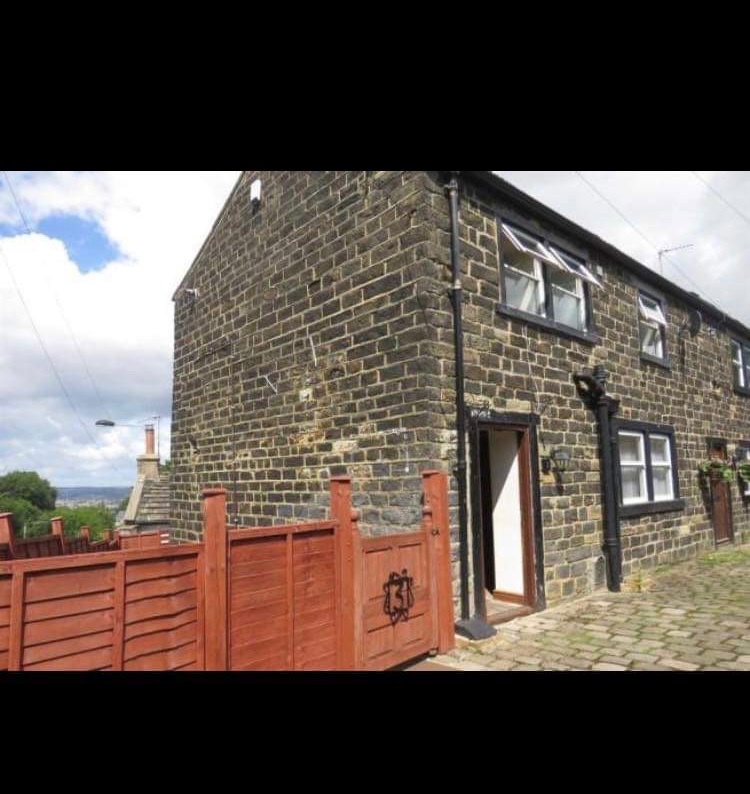 Bradford 3 Bed SemiDetached House, Brownroyd Hill Road, BD6 To Rent Now for £725.00 p/m